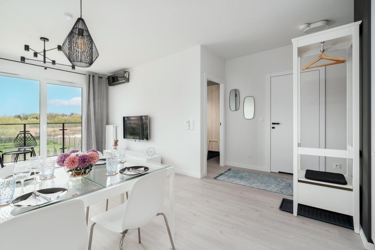 Stara Cegielnia Lake View Apartment By Renters Prestige Poznan Dış mekan fotoğraf