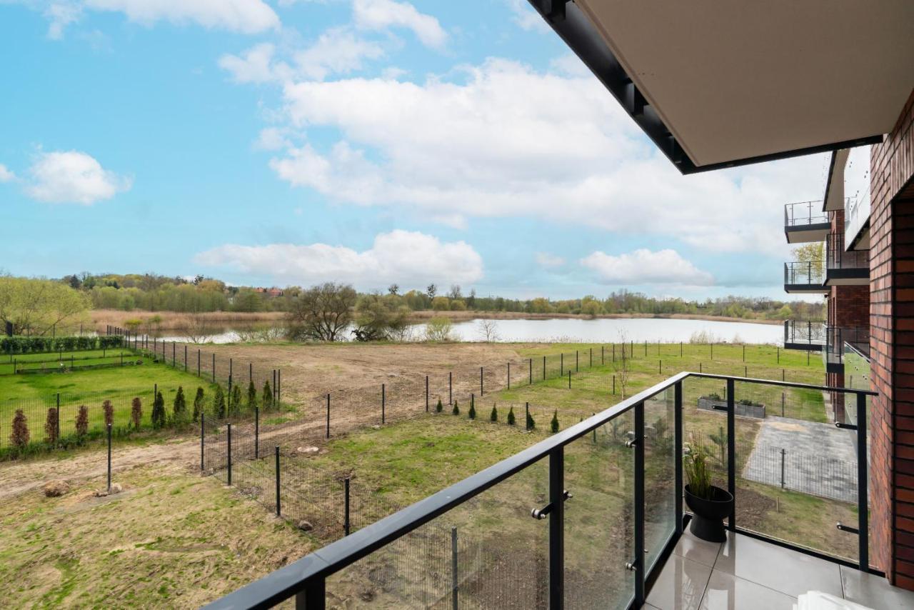 Stara Cegielnia Lake View Apartment By Renters Prestige Poznan Dış mekan fotoğraf