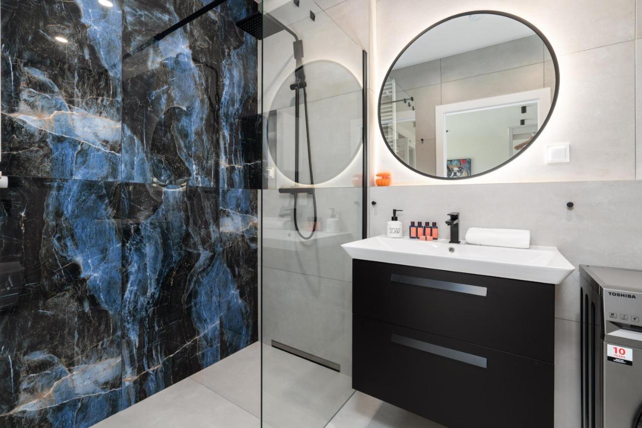 Stara Cegielnia Lake View Apartment By Renters Prestige Poznan Dış mekan fotoğraf
