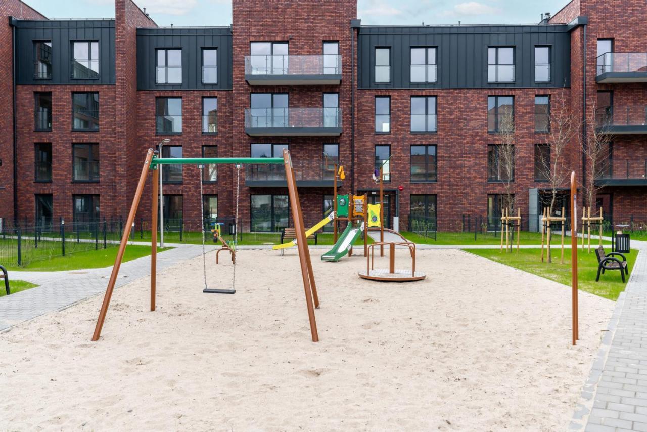 Stara Cegielnia Lake View Apartment By Renters Prestige Poznan Dış mekan fotoğraf