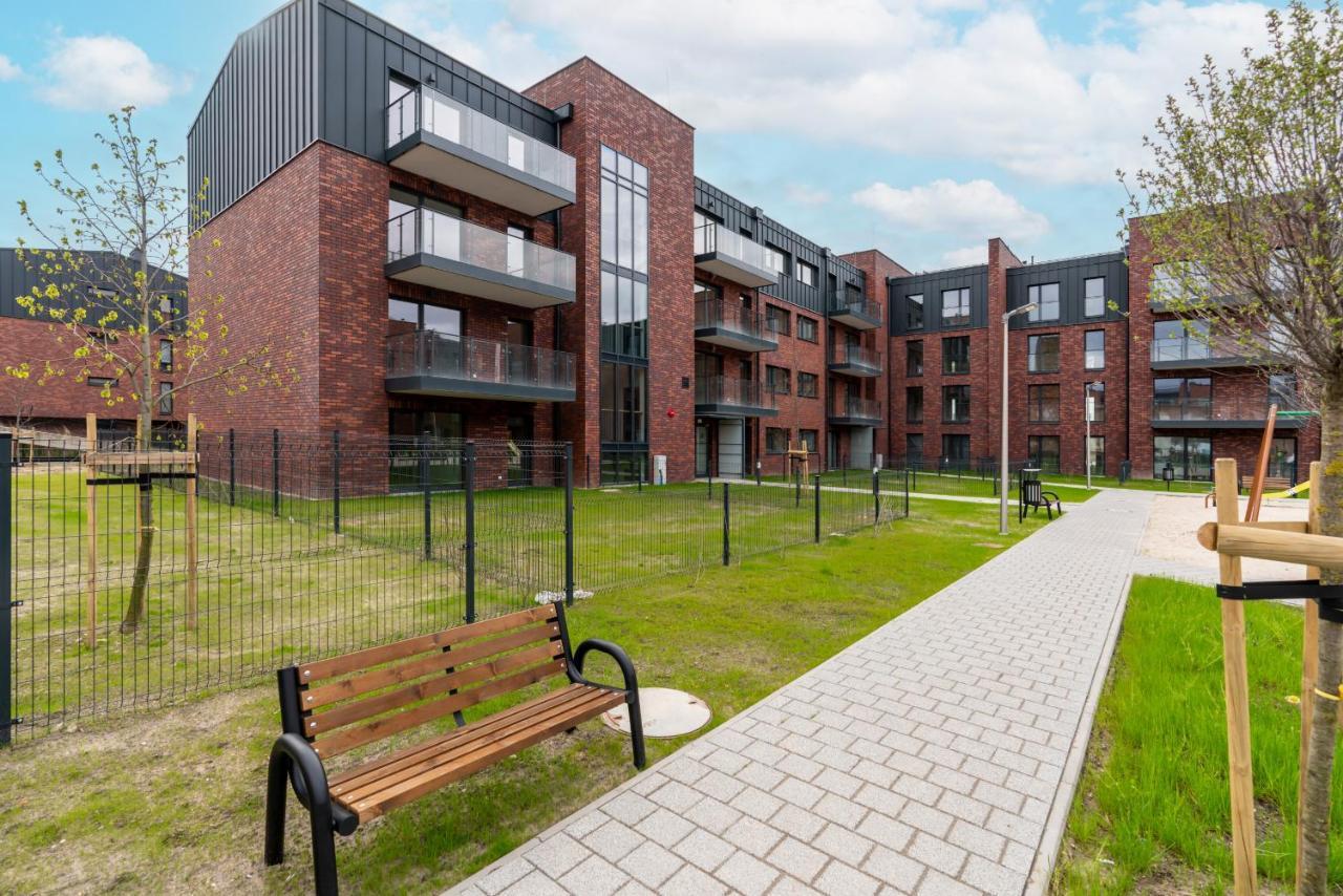 Stara Cegielnia Lake View Apartment By Renters Prestige Poznan Dış mekan fotoğraf